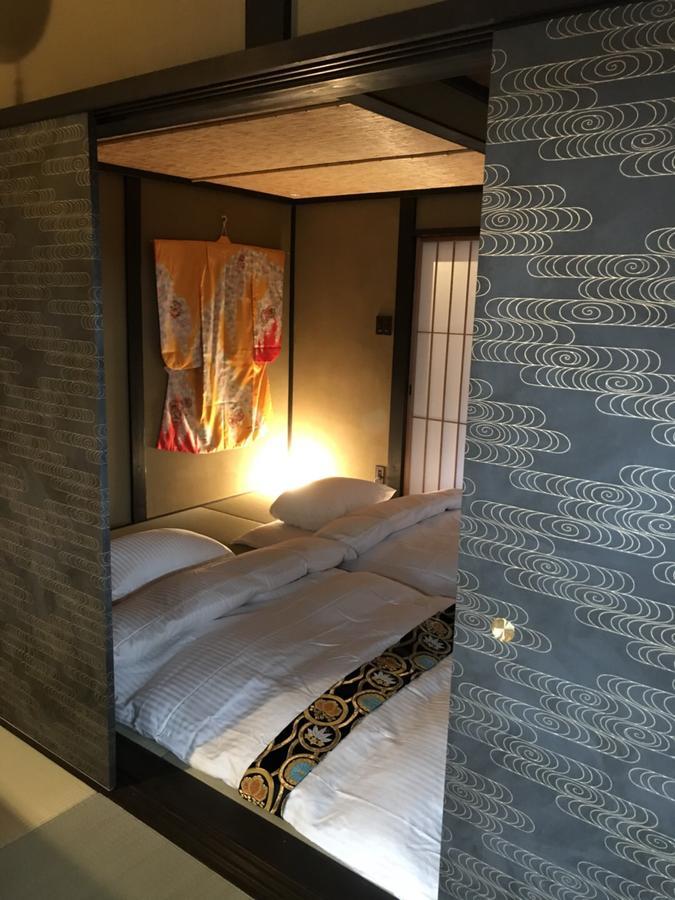קיוטו 京町屋の宿悠路里 Kyo-Machiya Yululy מראה חיצוני תמונה