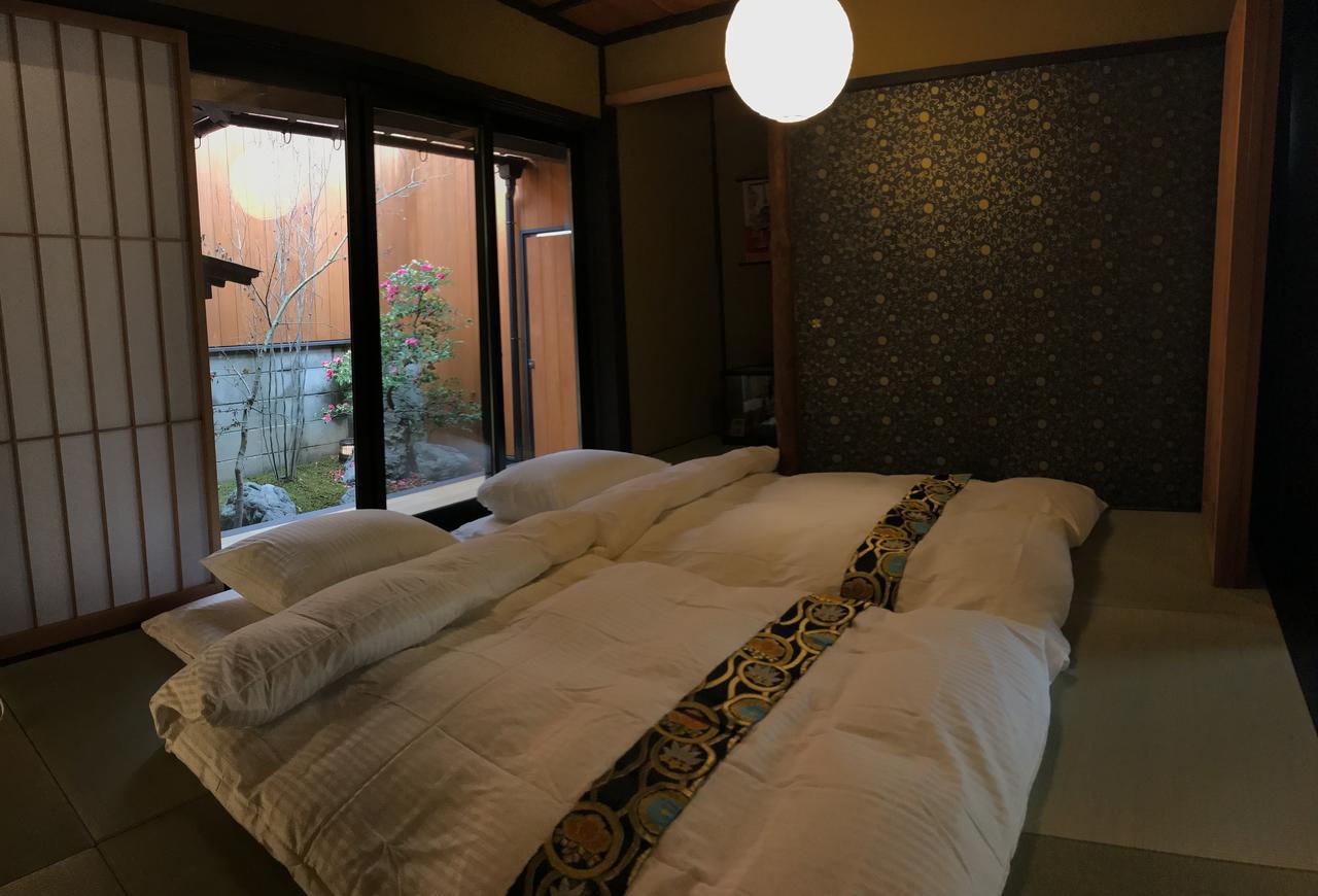 קיוטו 京町屋の宿悠路里 Kyo-Machiya Yululy מראה חיצוני תמונה